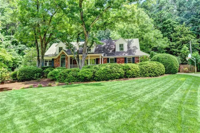$1,195,000 | 265 Danbury Lane Northwest, Atlanta, GA 30327