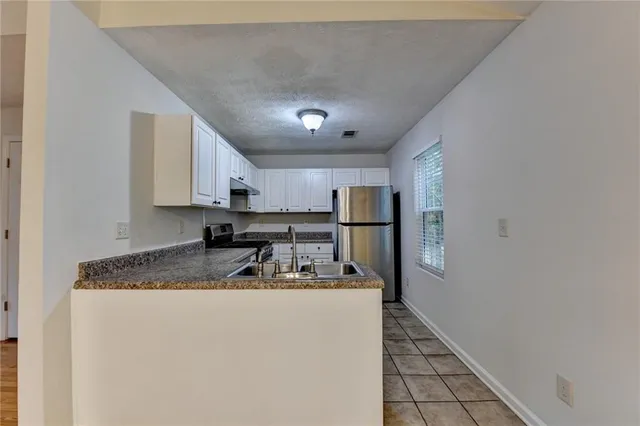 $1,930 | 3112 Sentinel Circle, Lawrenceville, GA 30043