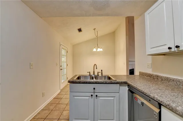 $1,930 | 3112 Sentinel Circle, Lawrenceville, GA 30043