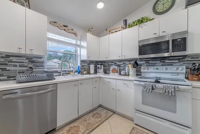 $3,800 | 22740 Royal Crown Terrace East, Boca Raton, FL 33433