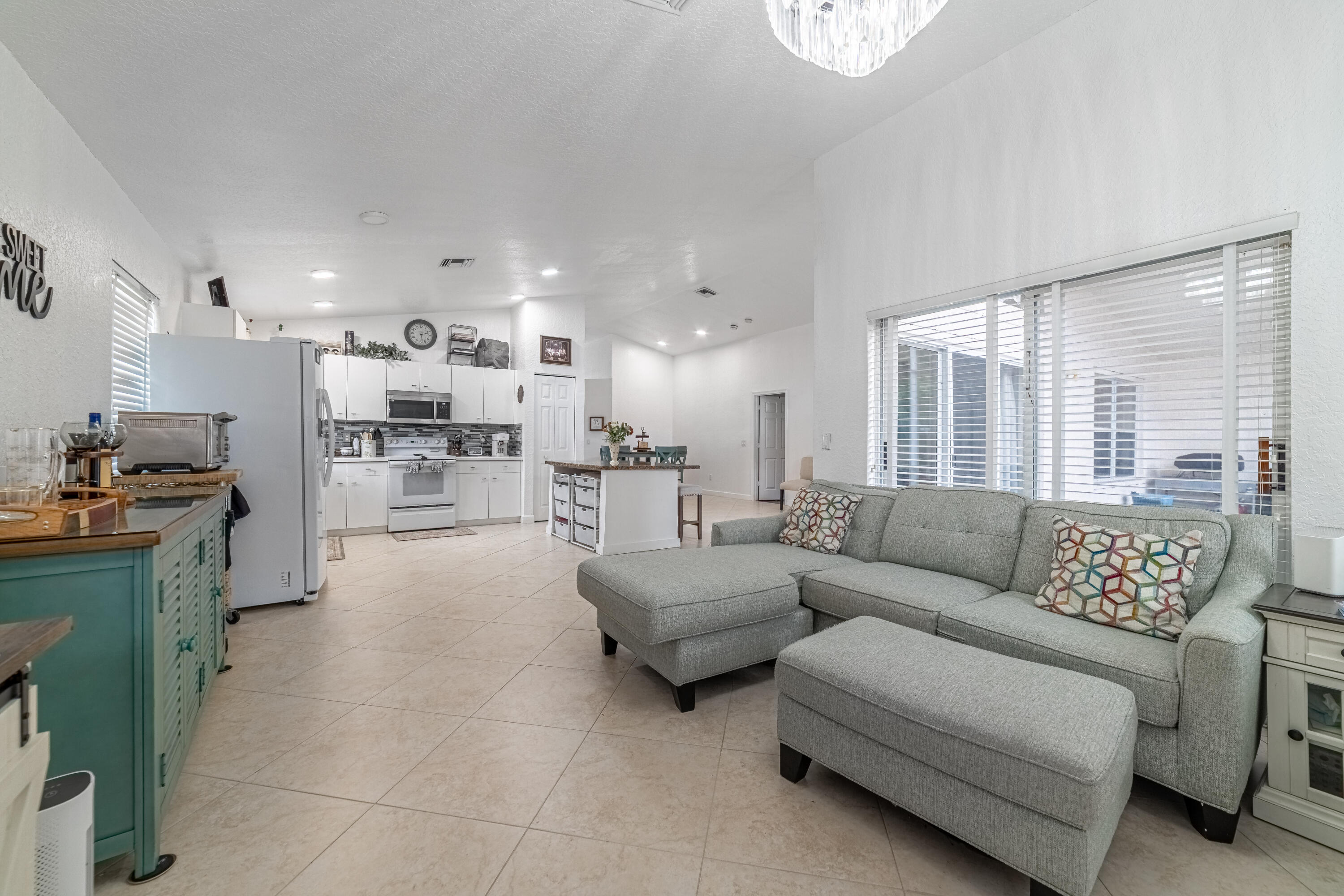 22740 Royal Crown Terrace East Boca Raton, FL 33433 - Photo 8 of 37 Livingroom-B