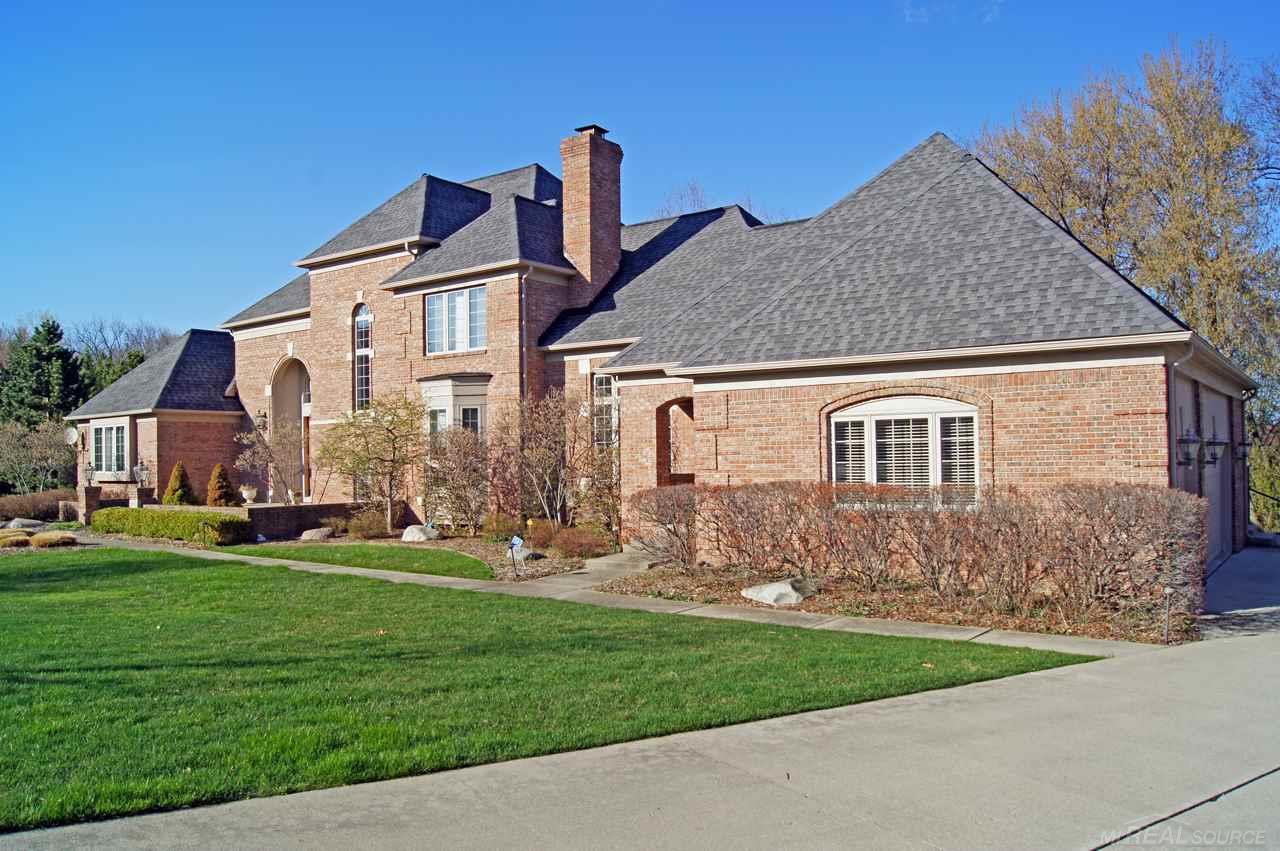 1812 Fox Run Rochester, MI 48306 - Photo 6 of 58 31241619-5.JPG