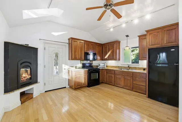 $1,998,888 | 132 Pax Pl Court, Aptos, CA 95003