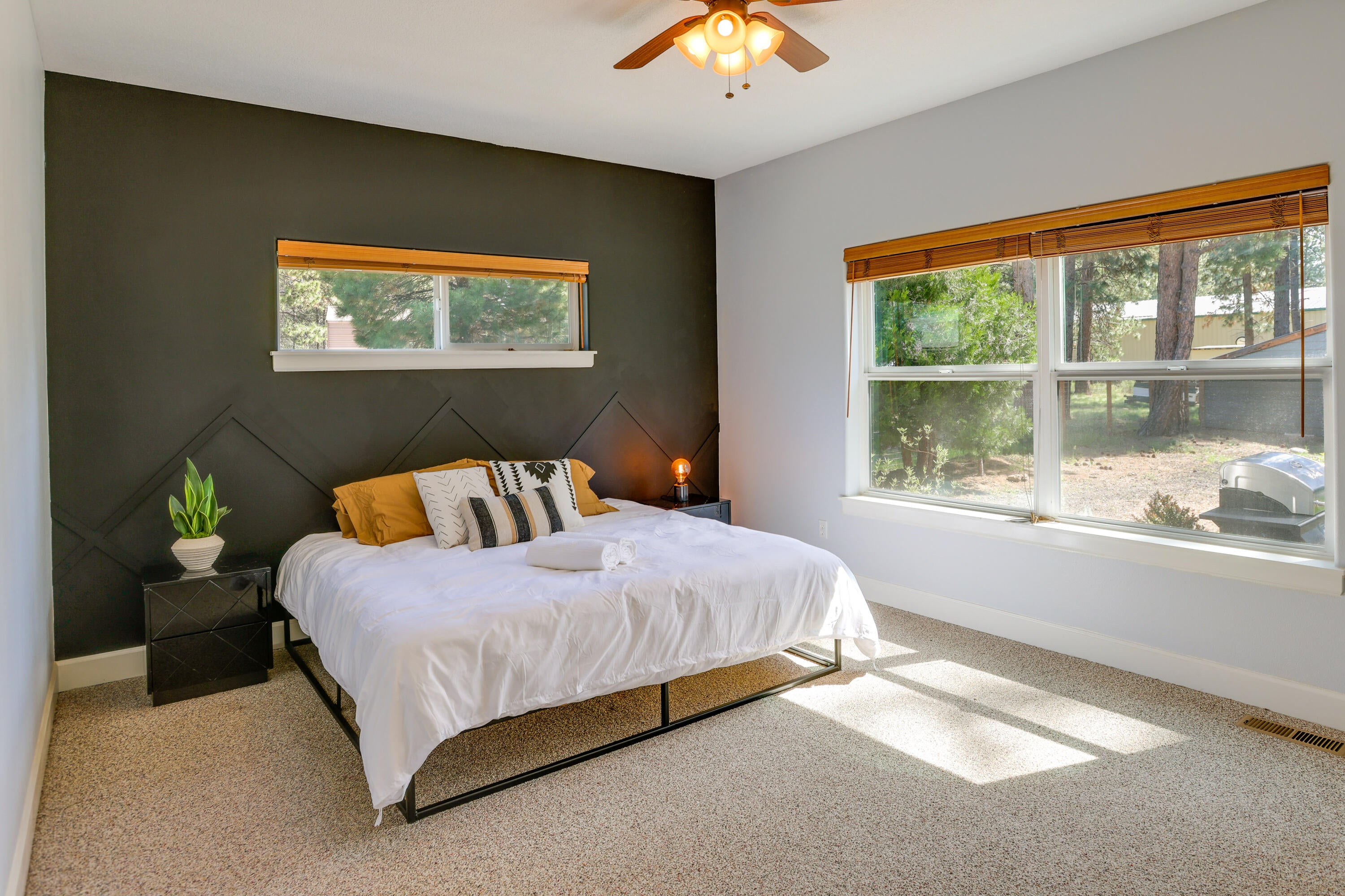 59922 Navajo Road Bend, OR 97702 - Photo 14 of 49 Set-004