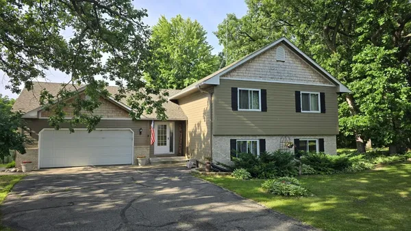 $410,000 | 235 Engelwood Road, Clearwater, MN 55320