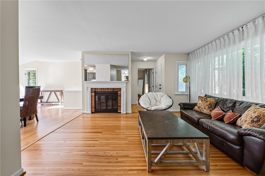 2 Red Fox Run Perinton, NY 14534 - Photo 5 of 49