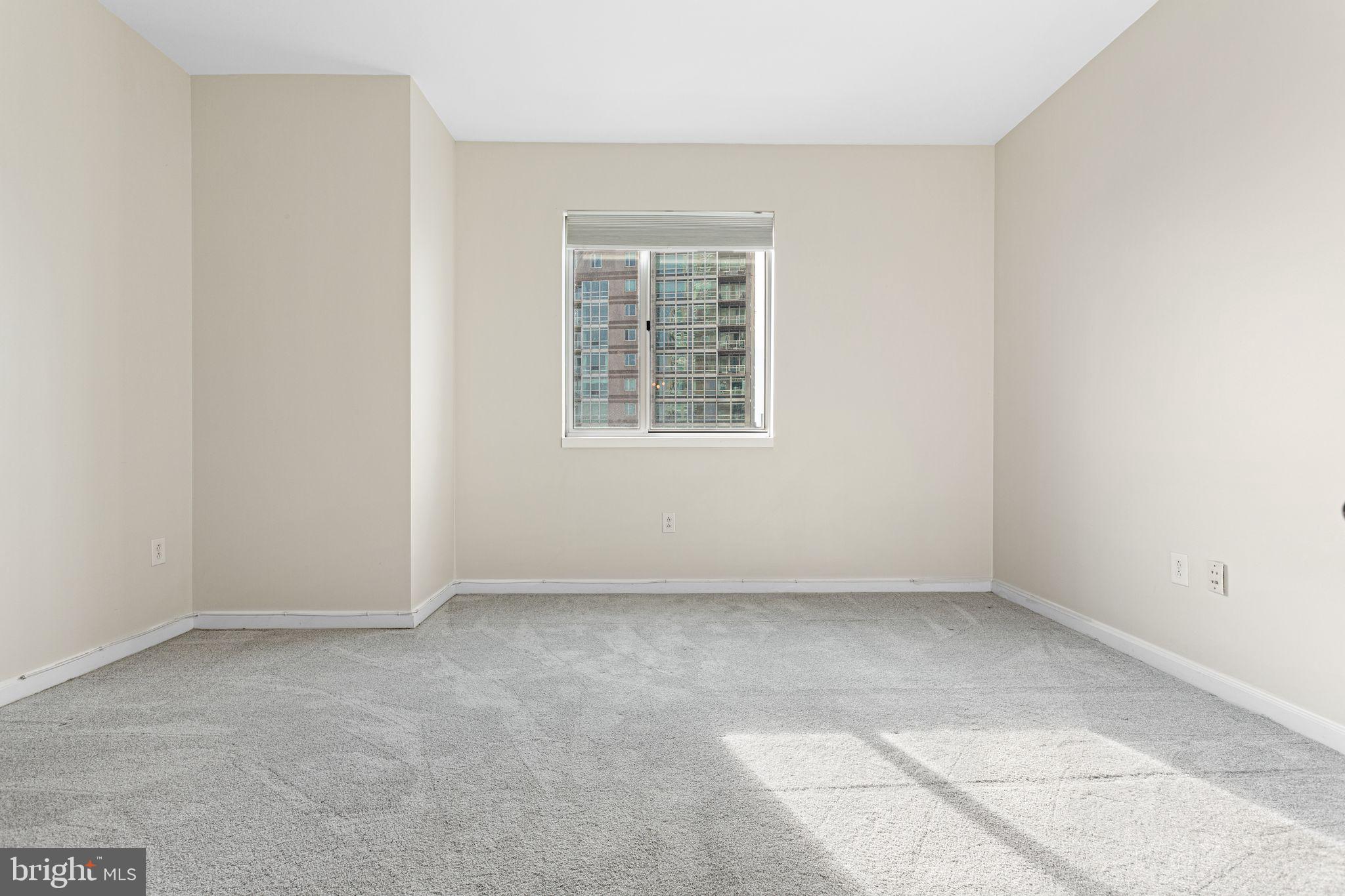 901 North Penn Street, Unit R704 Philadelphia, PA 19123 - Photo 13 of 41 an empty room with a window