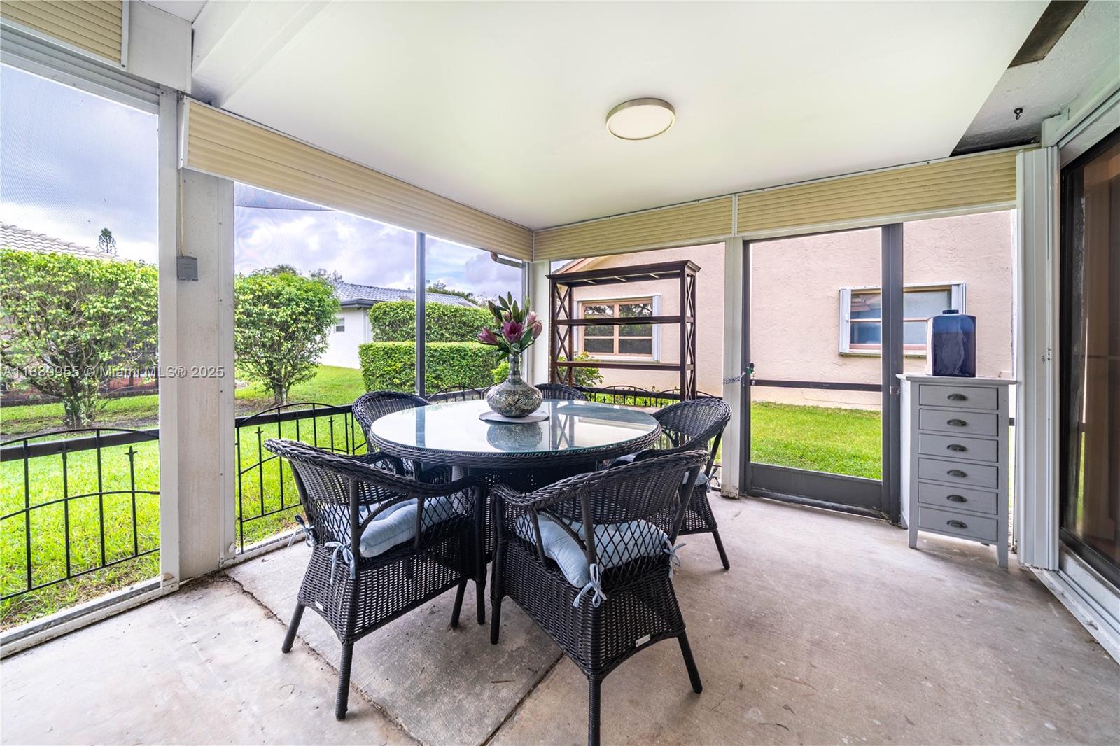 7747 Cloverfield Circle Boca Raton, FL 33433 - Photo 11 of 40 Gallery Image 11
