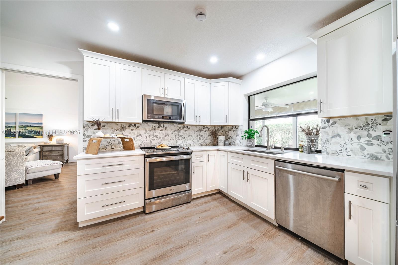 7747 Cloverfield Circle Boca Raton, FL 33433 - Photo 23 of 40 Gallery Image 23