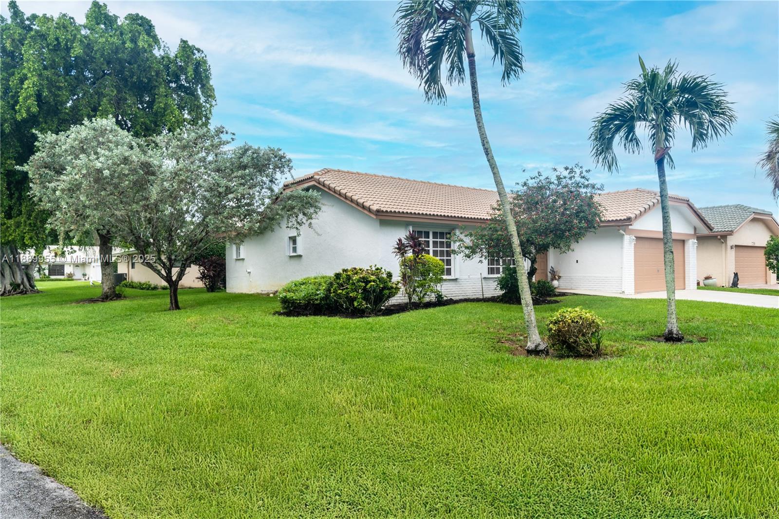 7747 Cloverfield Circle Boca Raton, FL 33433 - Photo 28 of 40 Gallery Image 28