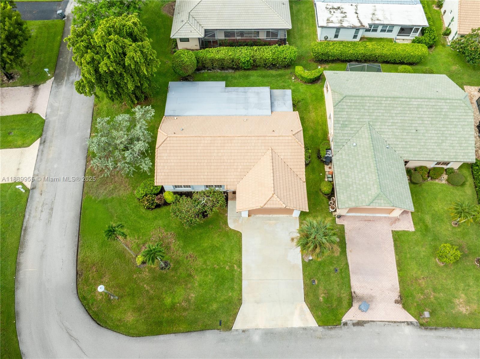 7747 Cloverfield Circle Boca Raton, FL 33433 - Photo 32 of 40 Gallery Image 32