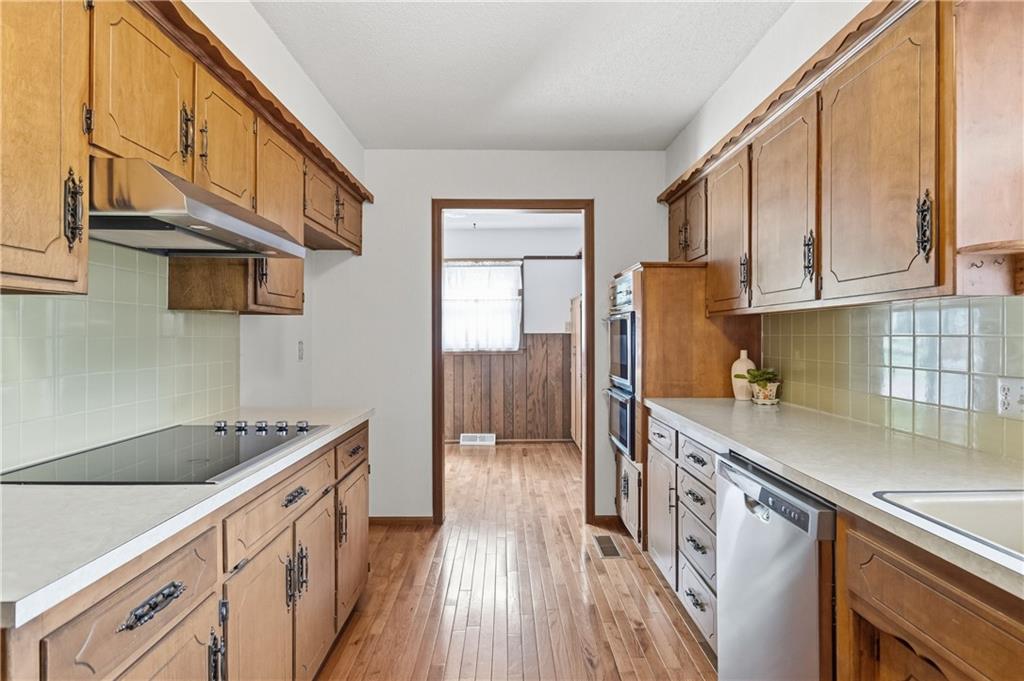 402 South Harrison Street Spring Hill, KS 66083 - Photo 20 of 40