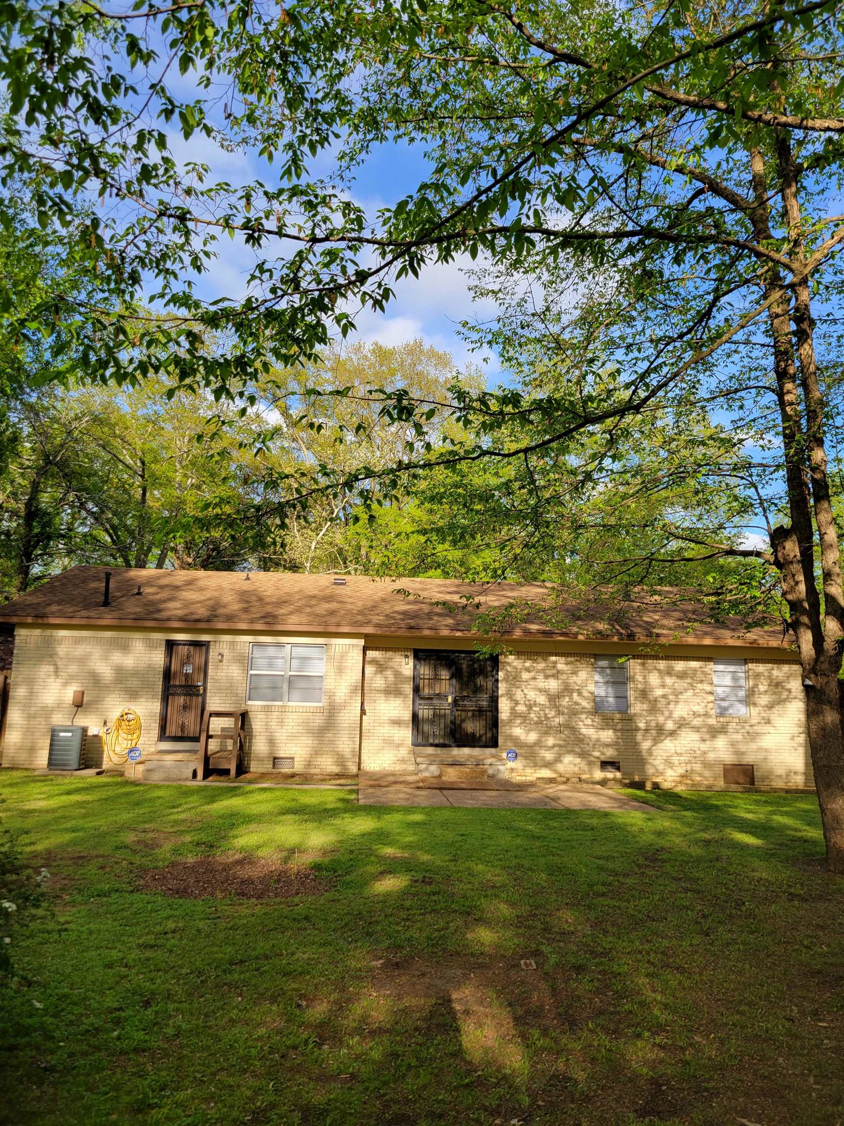 3415 Adrick Road Memphis, TN 38128 - Photo 15 of 22 a view of a park with large trees