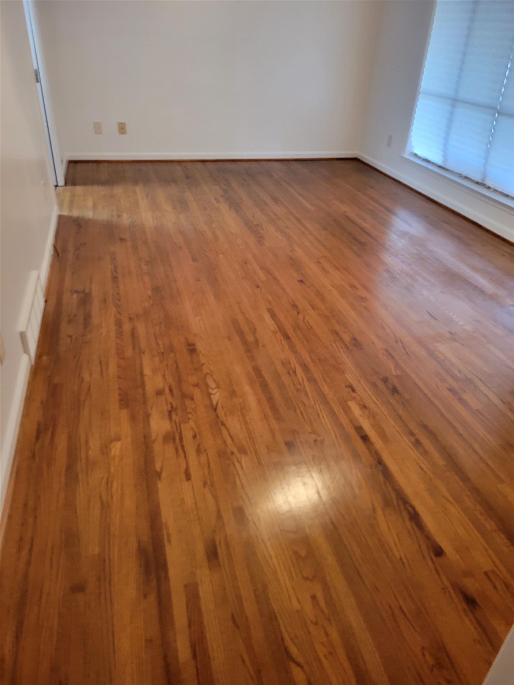 3415 Adrick Road Memphis, TN 38128 - Photo 21 of 22 a view of a room with wooden floor and bench