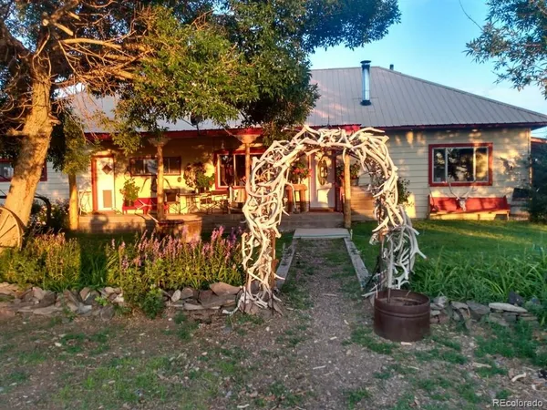 a view of outdoor sitting space
