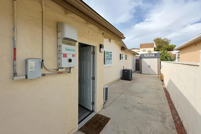 a view of a storage & utility room