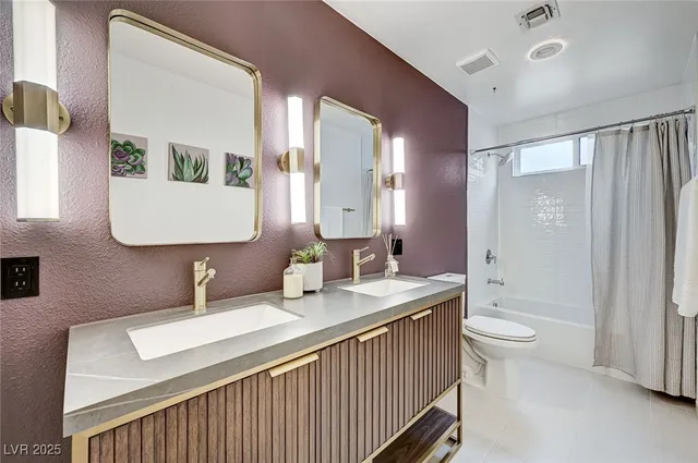 $2,798 | 2400 La Solana Way, Las Vegas, NV 89102