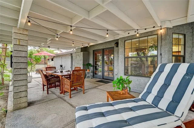 $2,798 | 2400 La Solana Way, Las Vegas, NV 89102