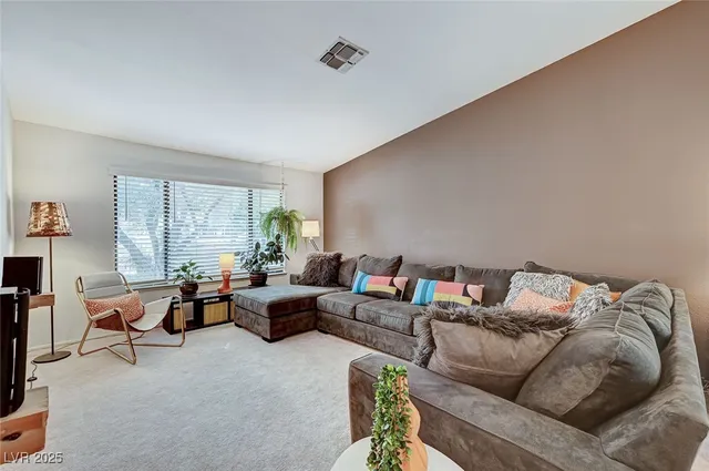 $2,798 | 2400 La Solana Way, Las Vegas, NV 89102