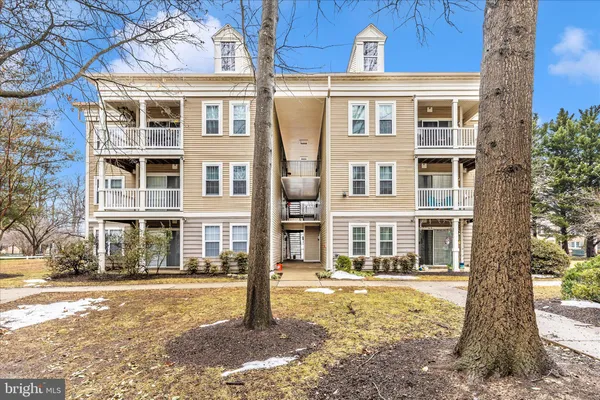 $2,200 | 13205 Cloppers Mill Drive, Unit 13D, Germantown, MD 20874