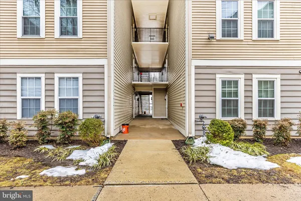 $2,200 | 13205 Cloppers Mill Drive, Unit 13D, Germantown, MD 20874