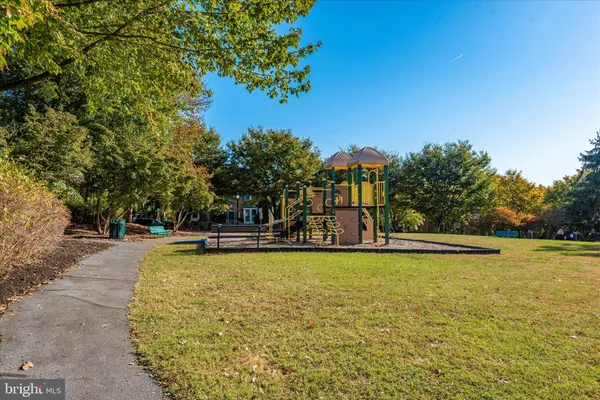 $2,200 | 13205 Cloppers Mill Drive, Unit 13D, Germantown, MD 20874