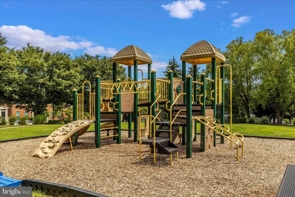 $2,200 | 13205 Cloppers Mill Drive, Unit 13D, Germantown, MD 20874