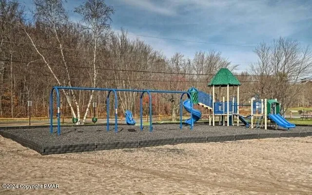 $329,000 | 7148 Winnebago Drive, Pocono Lake, PA 18347