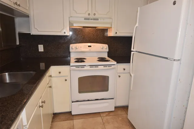 $1,295 | 2585 Marilee Lane, Unit 2, Houston, TX 77057