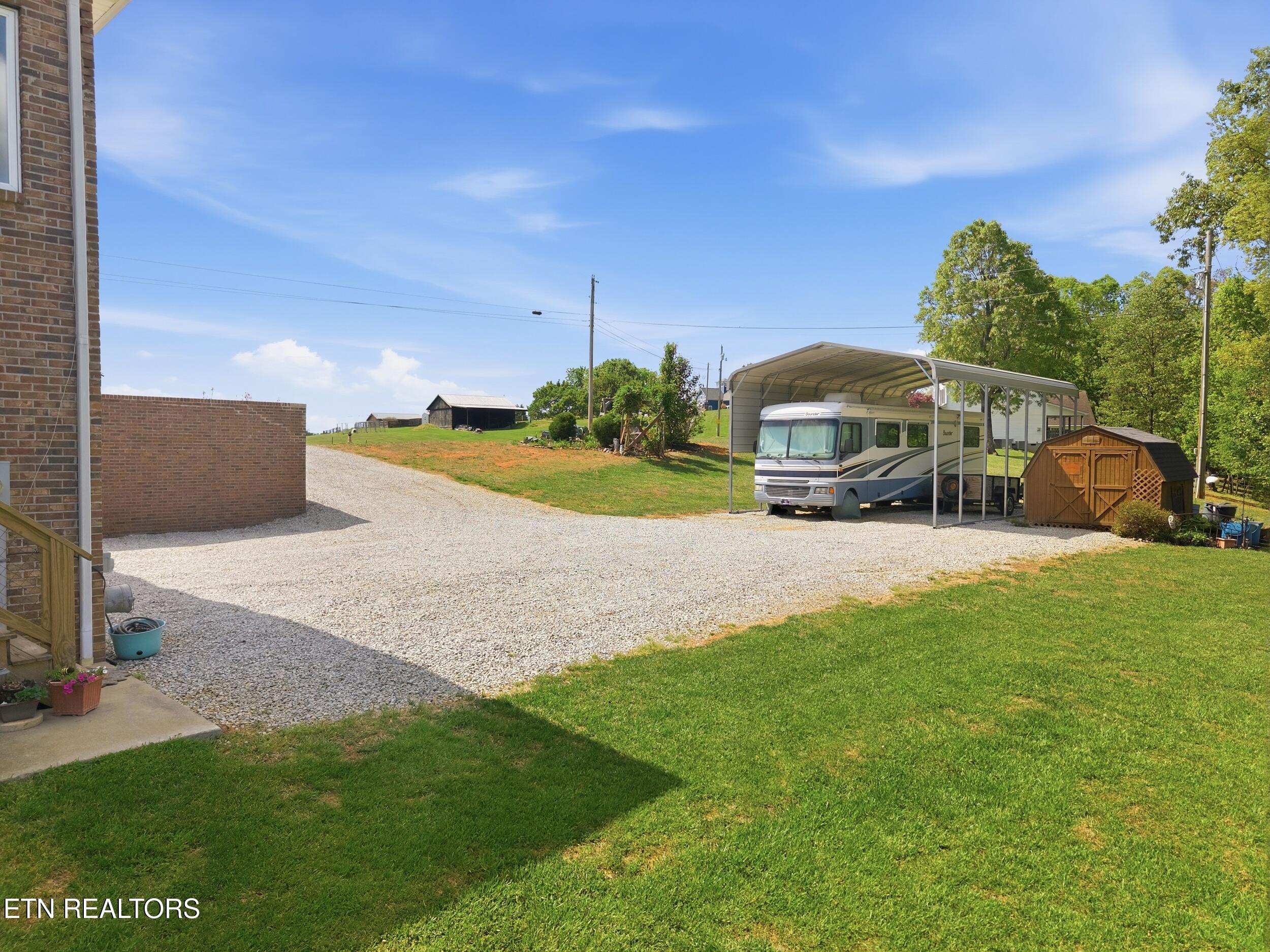 446 Gaut Road Dandridge, TN 37725 - Photo 14 of 59 14_446_gaut_rd_0013