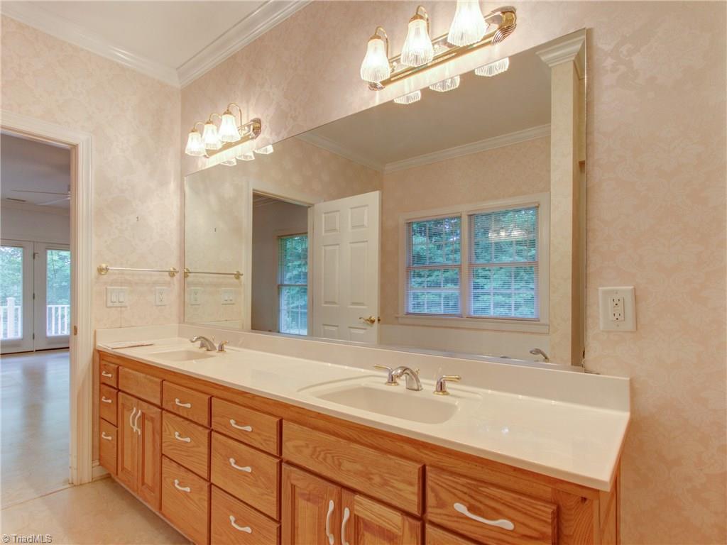 1037 Quaker Ridge Road Mebane, NC 27302 - Photo 8 of 25 Gallery Image 8