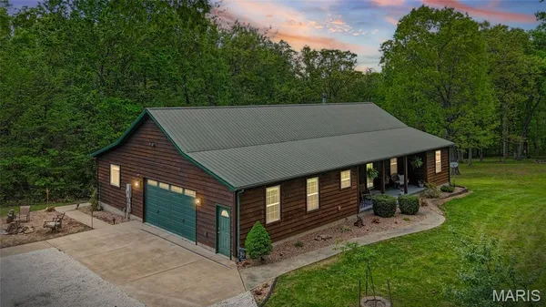 $549,000 | 15689 State Rd T, De Soto, MO 63020