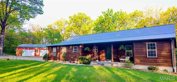 $549,000 | 15689 State Rd T, De Soto, MO 63020