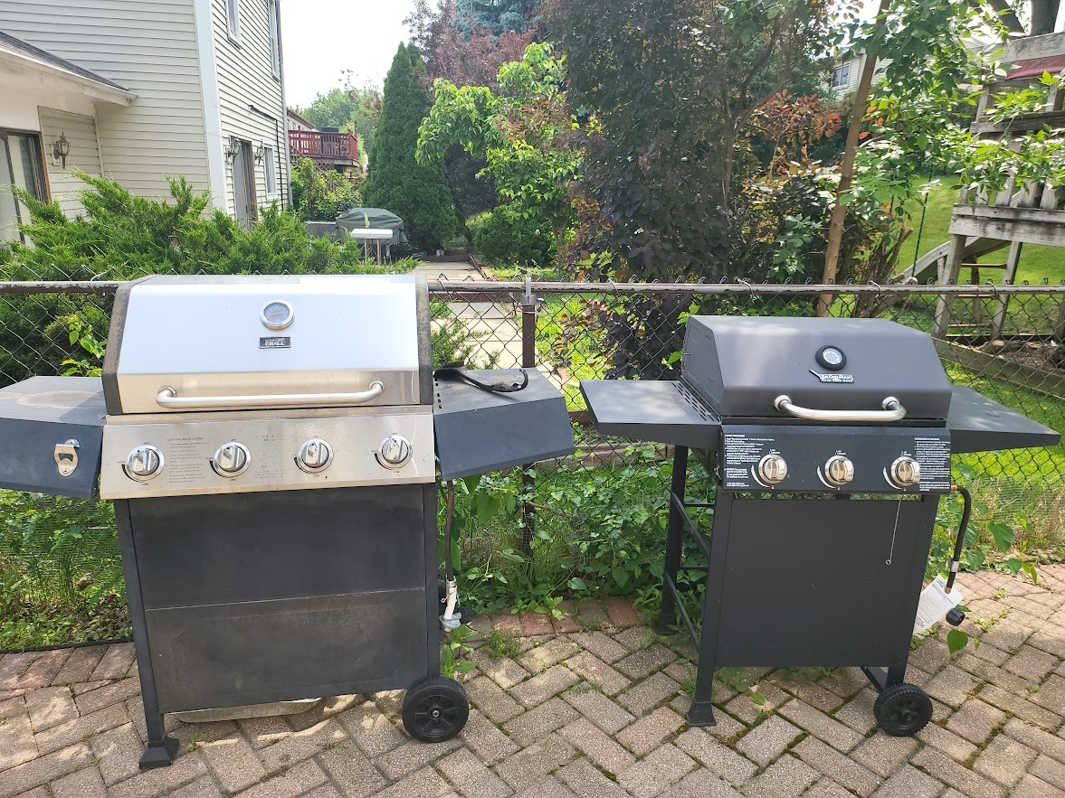 719 Radnor Drive Roselle, IL 60172 - Photo 17 of 18 a view of a backyard with outdoor seating