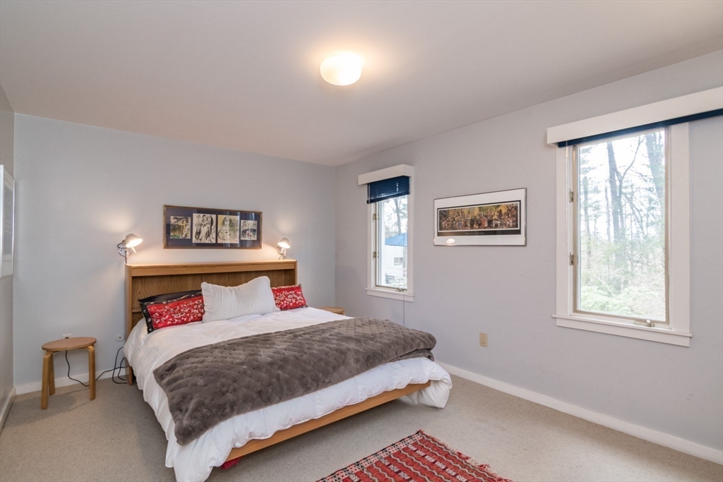 43 Morgan Circle Amherst, MA 01002 - Photo 25 of 42