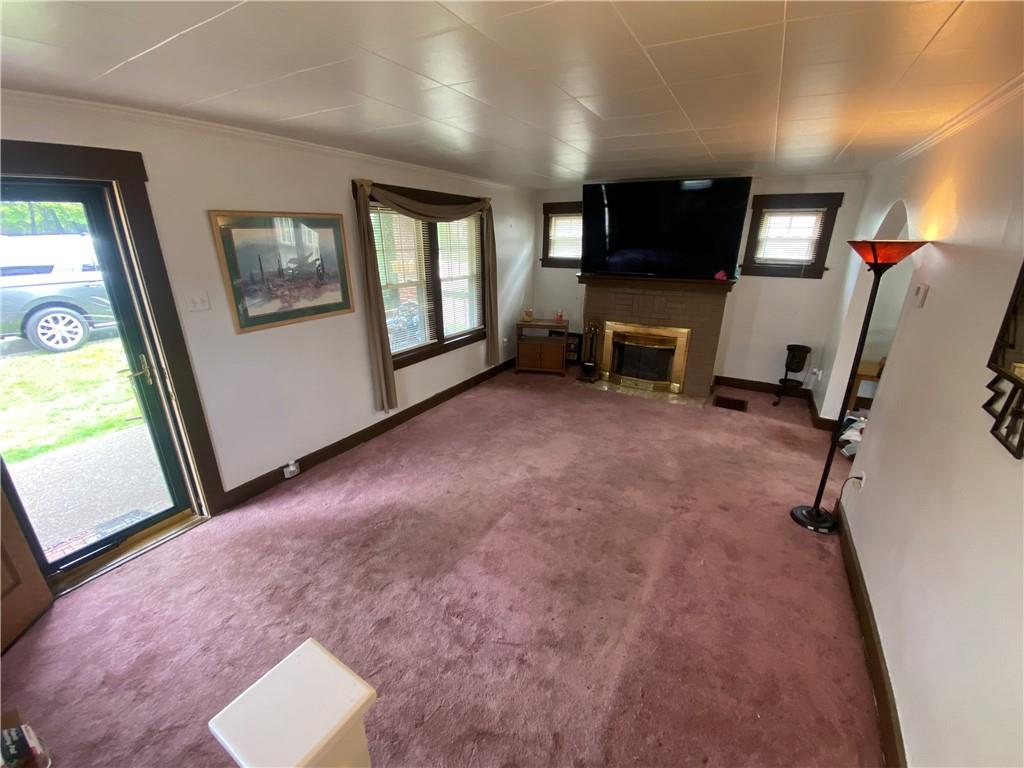 146 Manor Road Pittsburgh, PA 15237 - Photo 4 of 21 Gallery Image 4