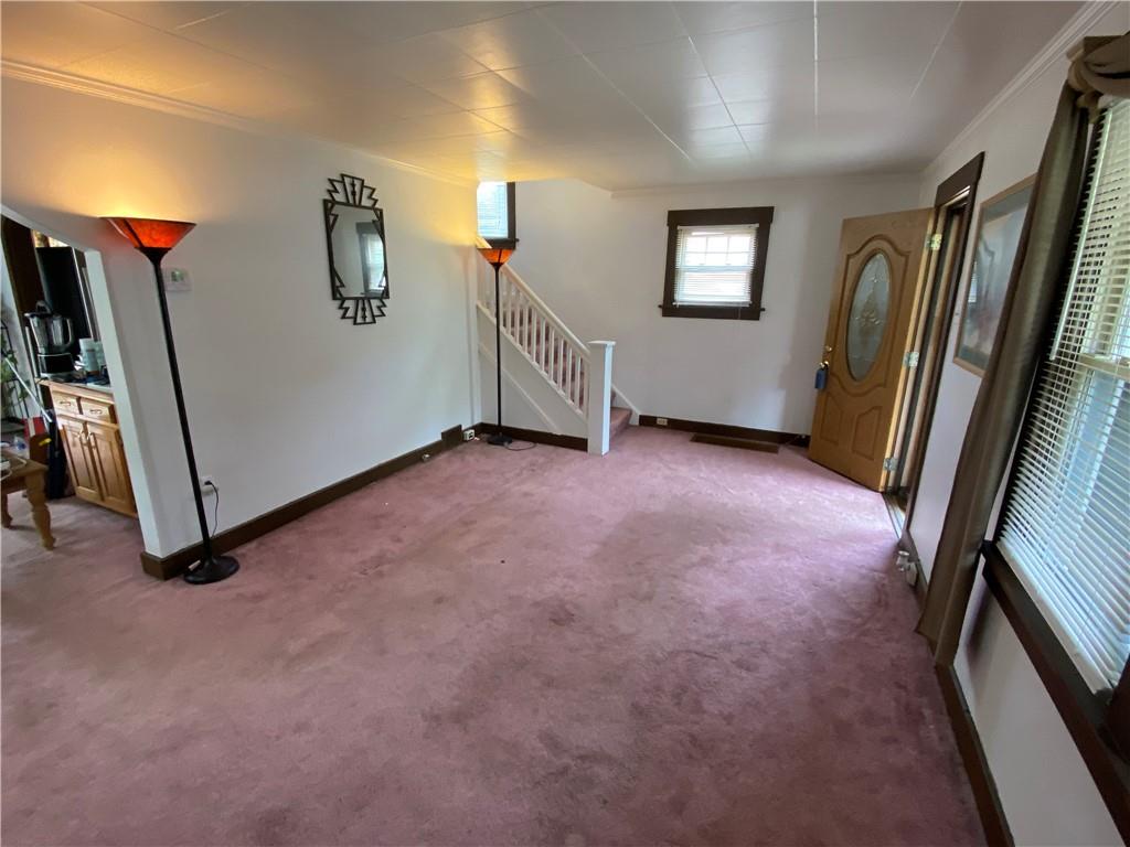 146 Manor Road Pittsburgh, PA 15237 - Photo 6 of 21 Gallery Image 6
