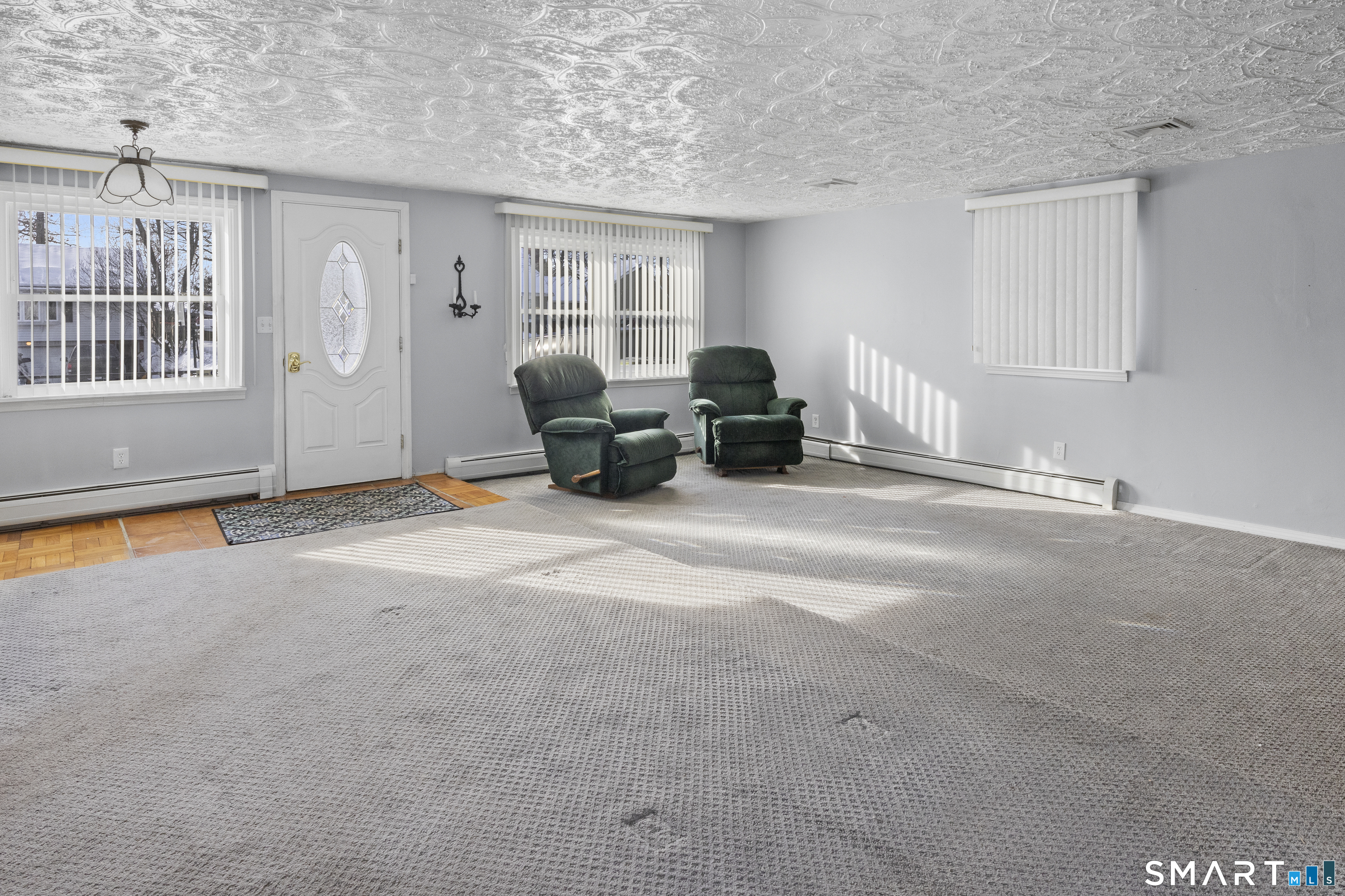 5 Sparkle Street Enfield, CT 06082 - Photo 9 of 37