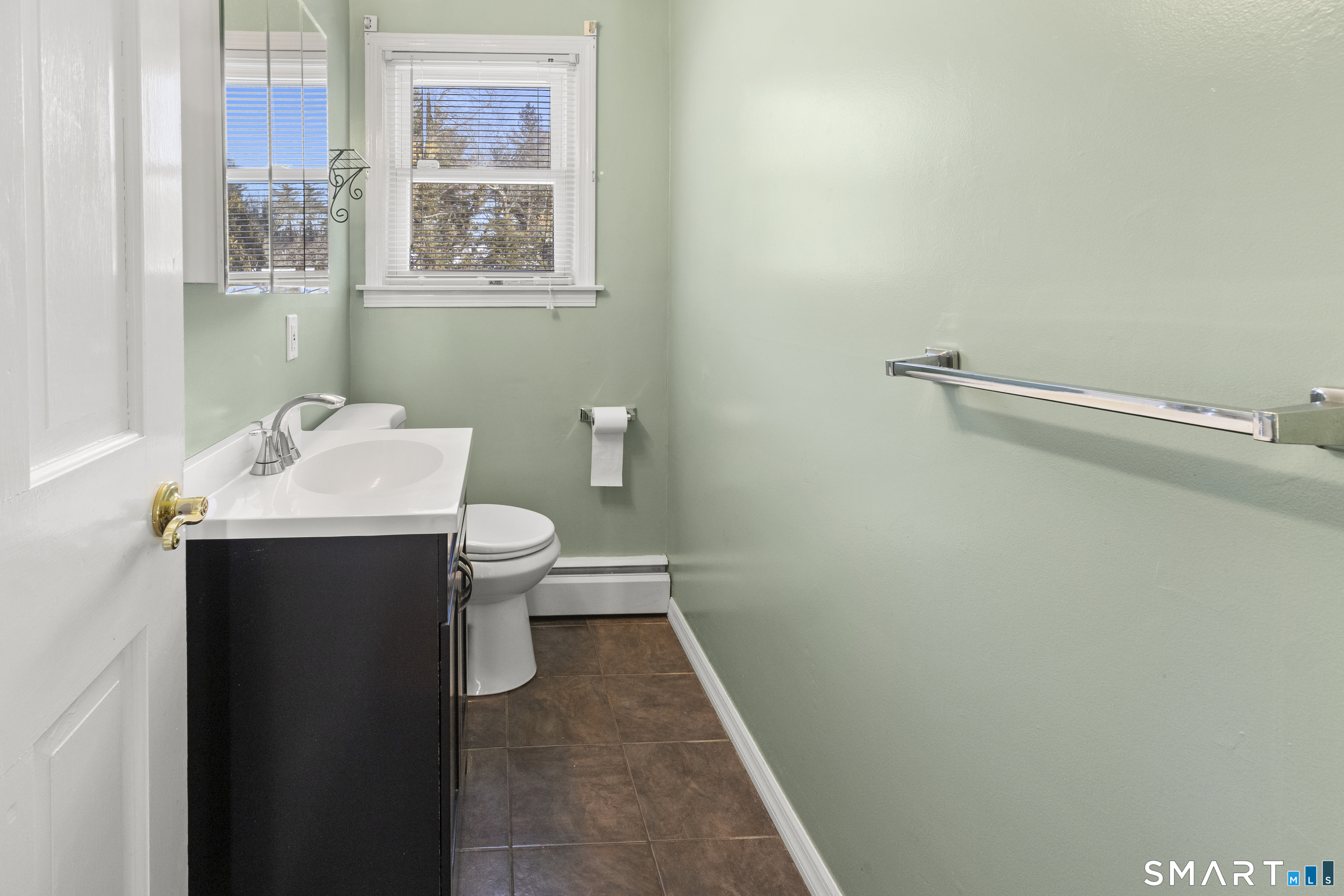 5 Sparkle Street Enfield, CT 06082 - Photo 10 of 37