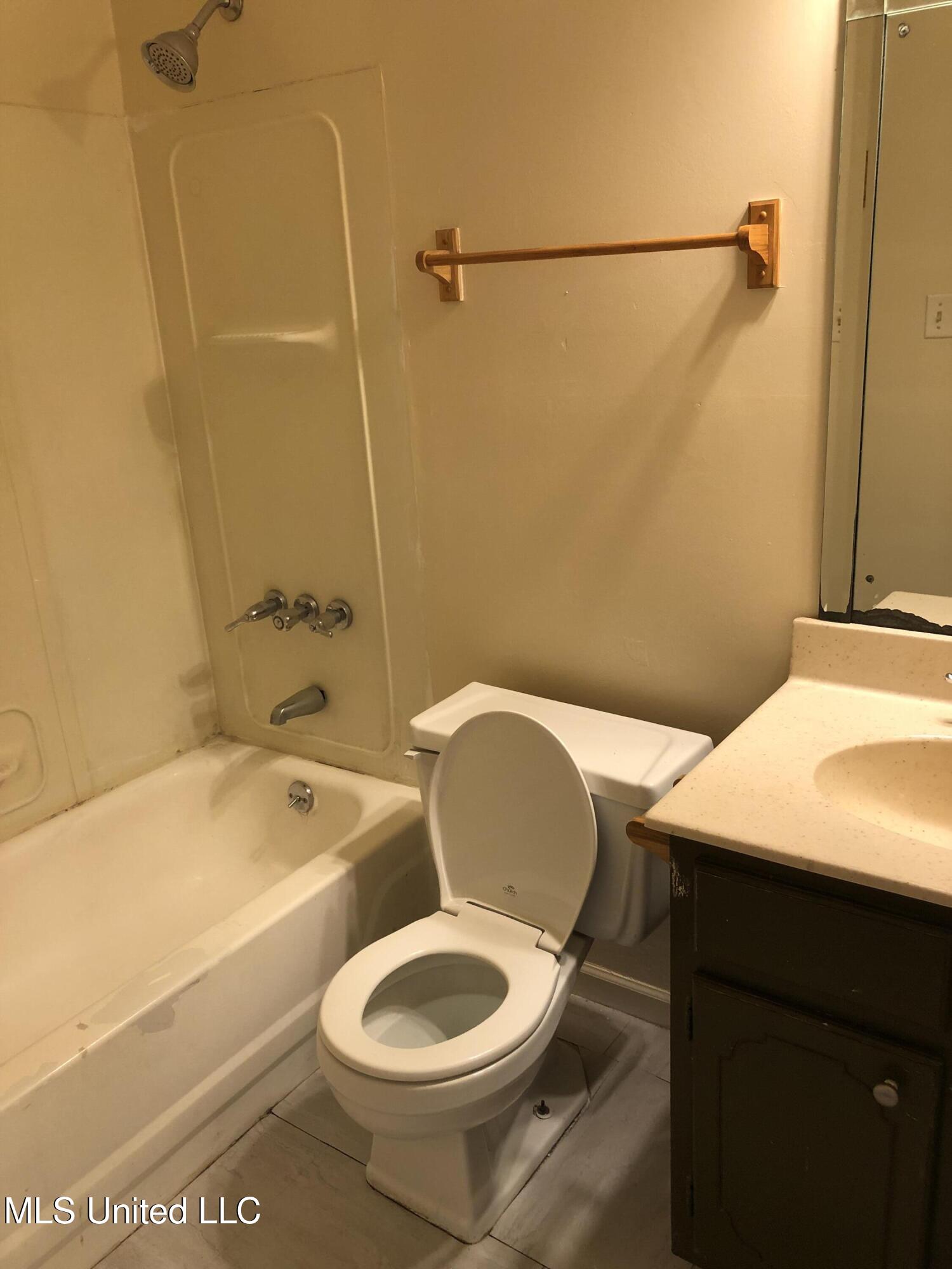 8341 Old Forge Road Southaven, MS 38671 - Photo 17 of 22 Photo Jun 28 2023, 9 19 15 AM