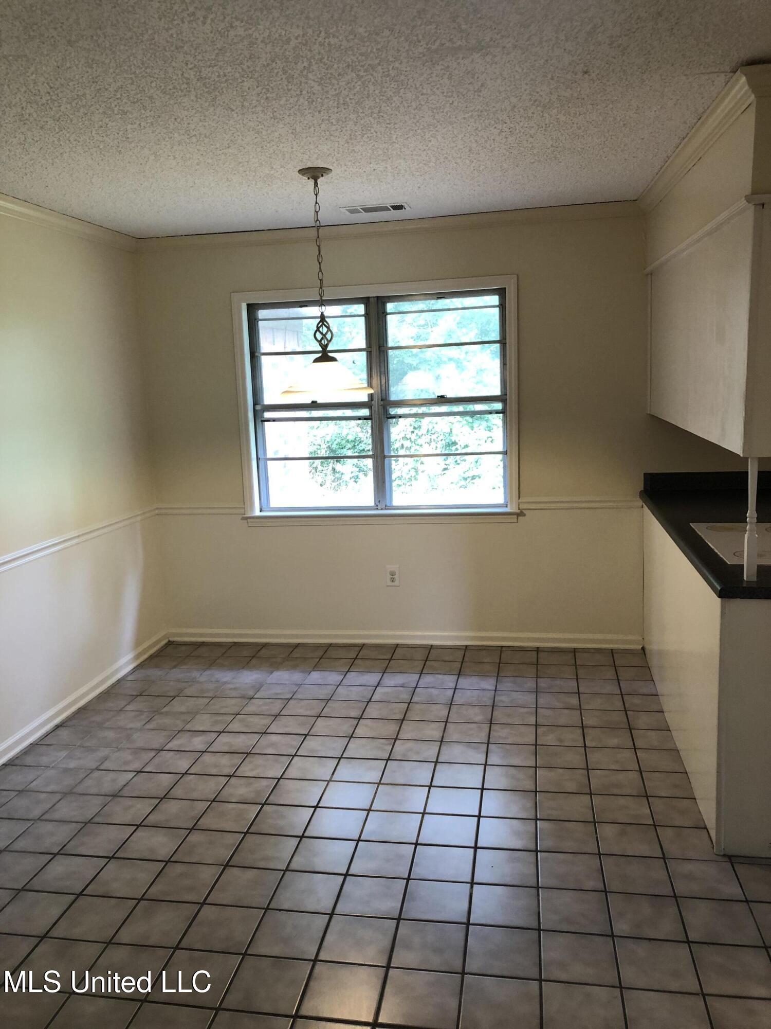 8341 Old Forge Road Southaven, MS 38671 - Photo 4 of 22 Photo Jun 28 2023, 9 17 28 AM