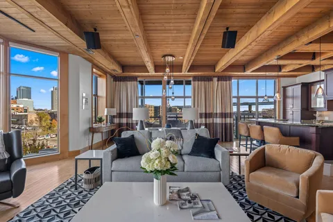 $1,220,000 | 541 East Erie Street, Unit 302, Milwaukee, WI 53202
