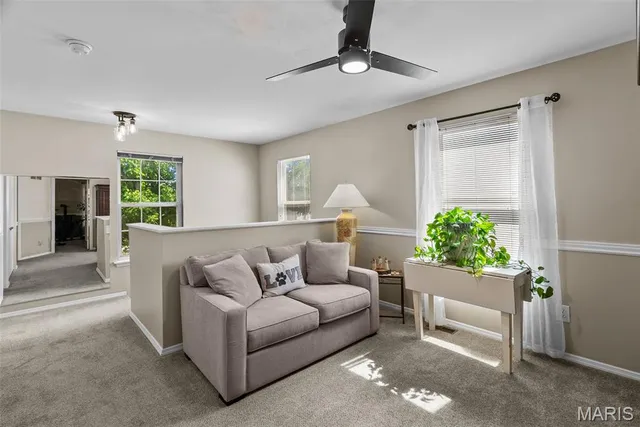 $278,000 | 1069 Big Bend Crossing Drive, Manchester, MO 63088