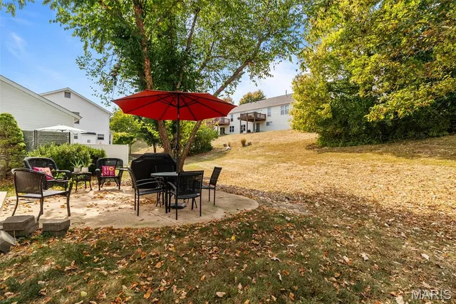 $278,000 | 1069 Big Bend Crossing Drive, Manchester, MO 63088