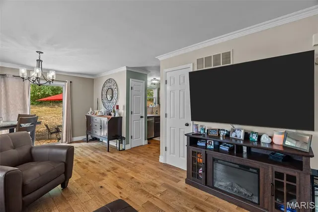 $278,000 | 1069 Big Bend Crossing Drive, Manchester, MO 63088