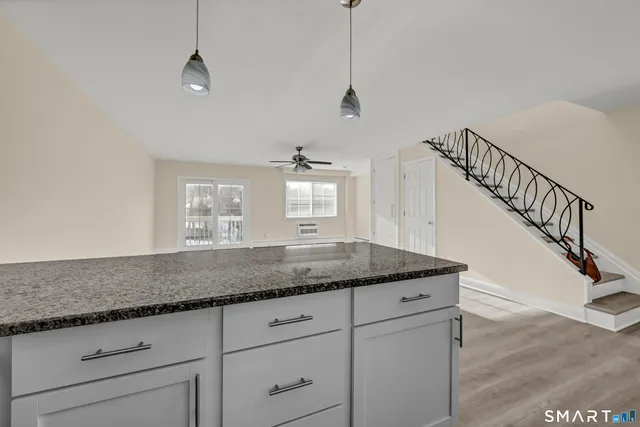 $3,000 | 113 Park Avenue, Unit 18, Danbury, CT 06810