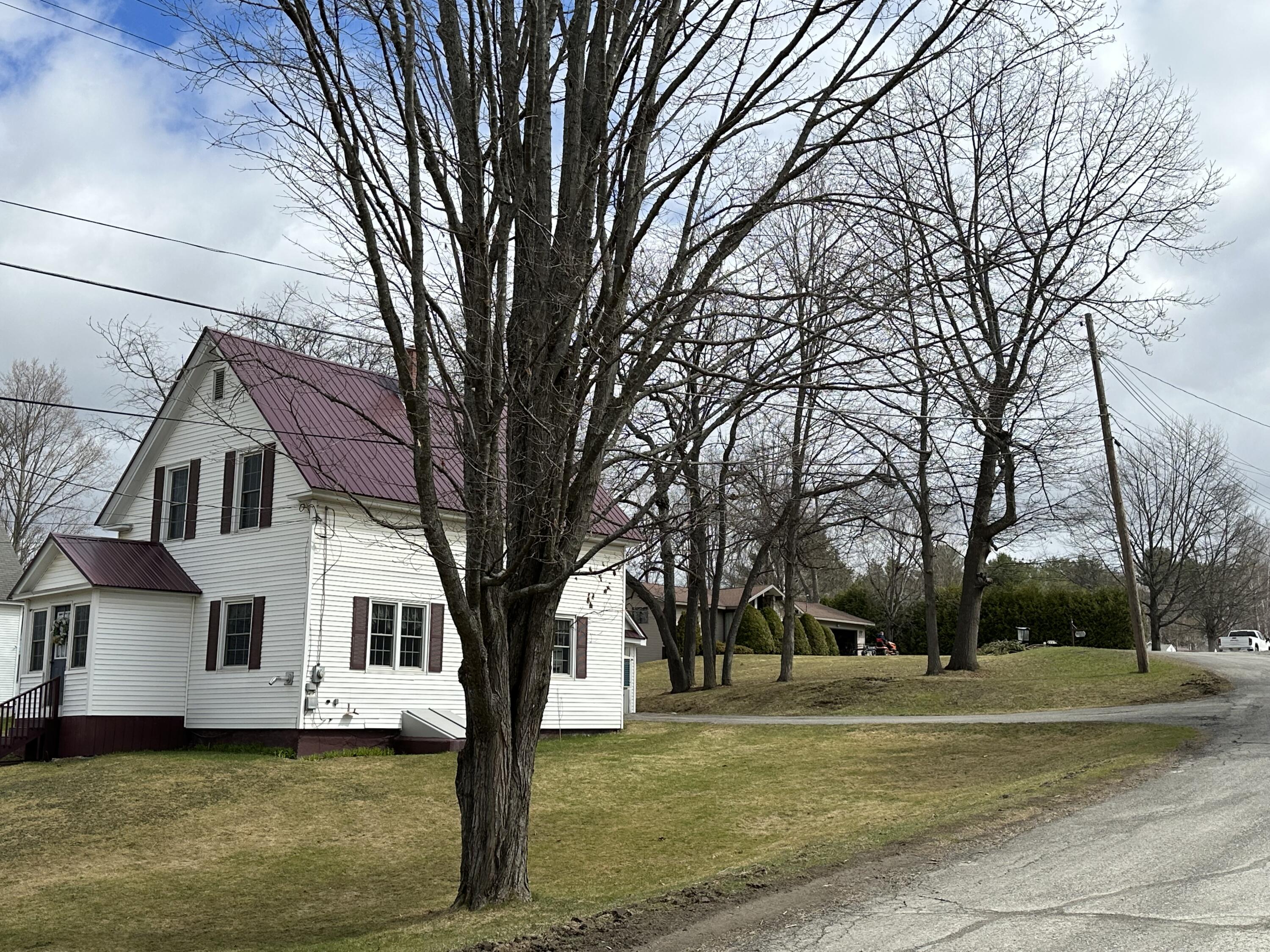 26 Spring Street Houlton, ME 04730 - Photo 2 of 28 IMG_0888
