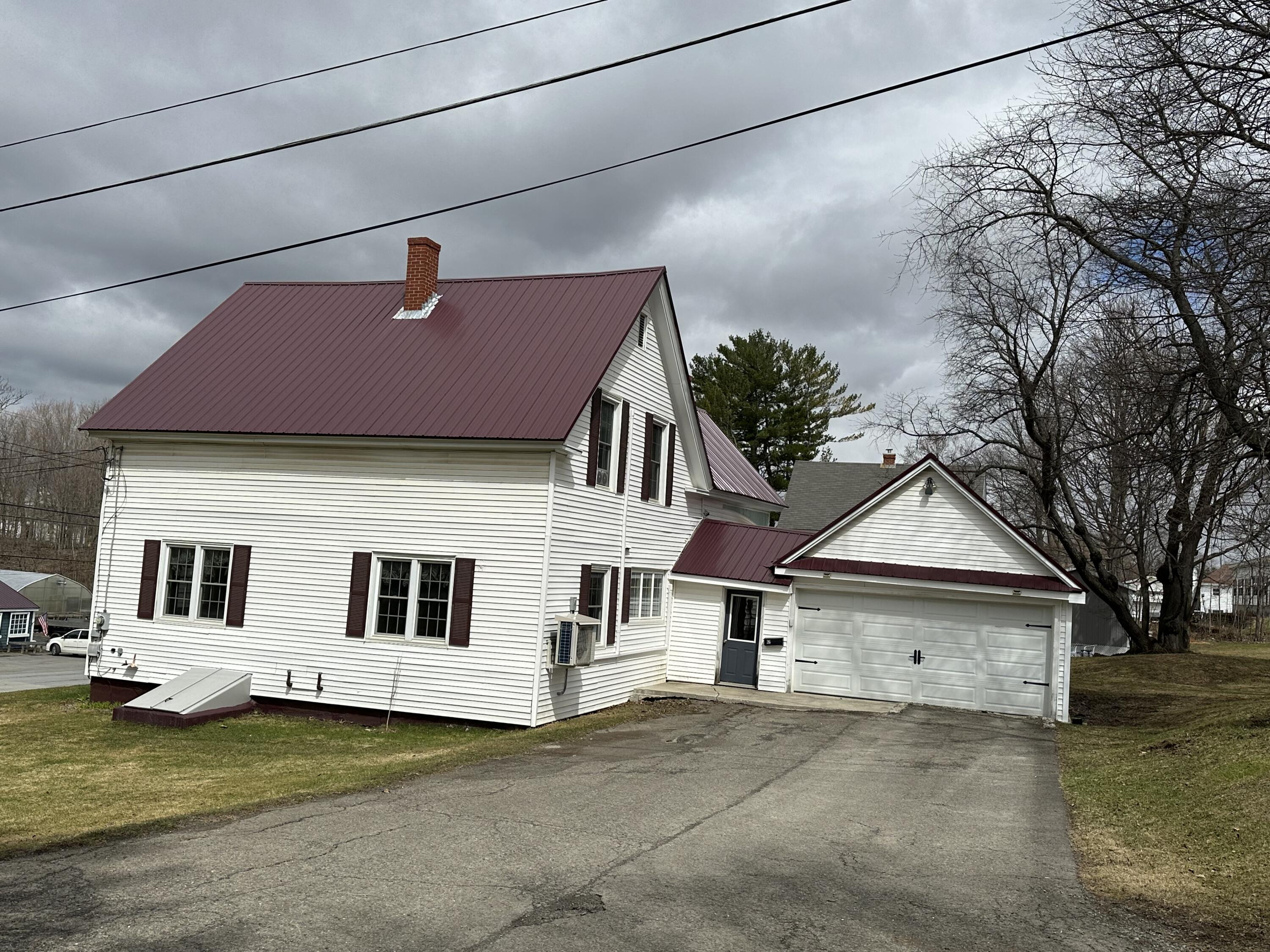 26 Spring Street Houlton, ME 04730 - Photo 3 of 28 IMG_0891