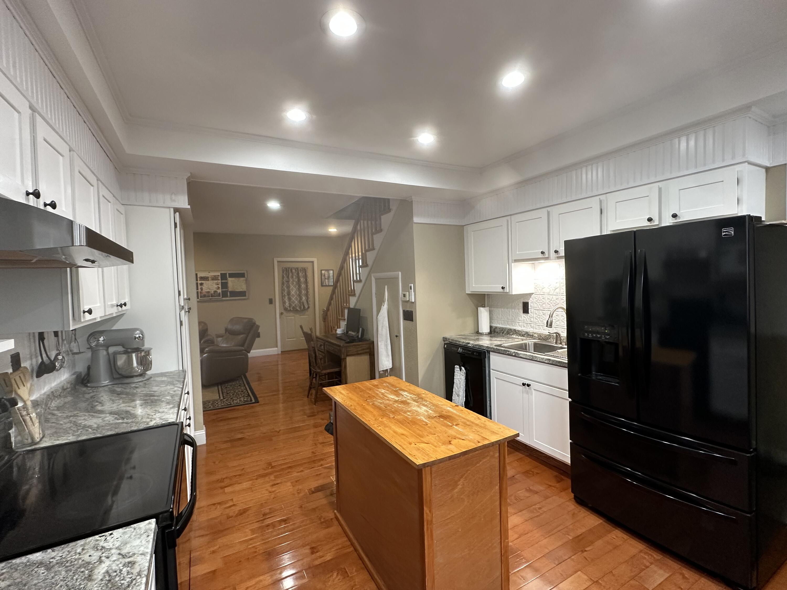 26 Spring Street Houlton, ME 04730 - Photo 8 of 28 IMG_0898