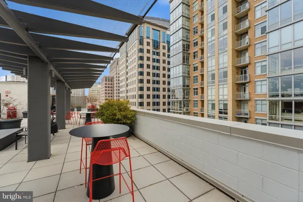 $830,000 | 12025 New Dominion Parkway, Unit LL103, Reston, VA 20190